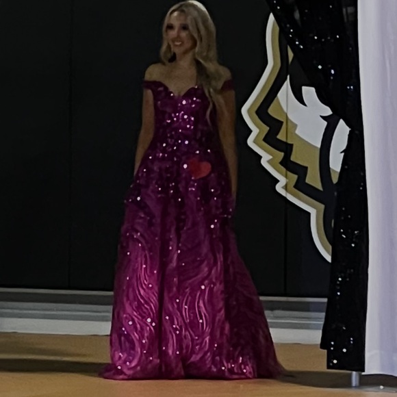 Clarisse Fuchsia Sequin Prom Dress - Picture 13 of 15